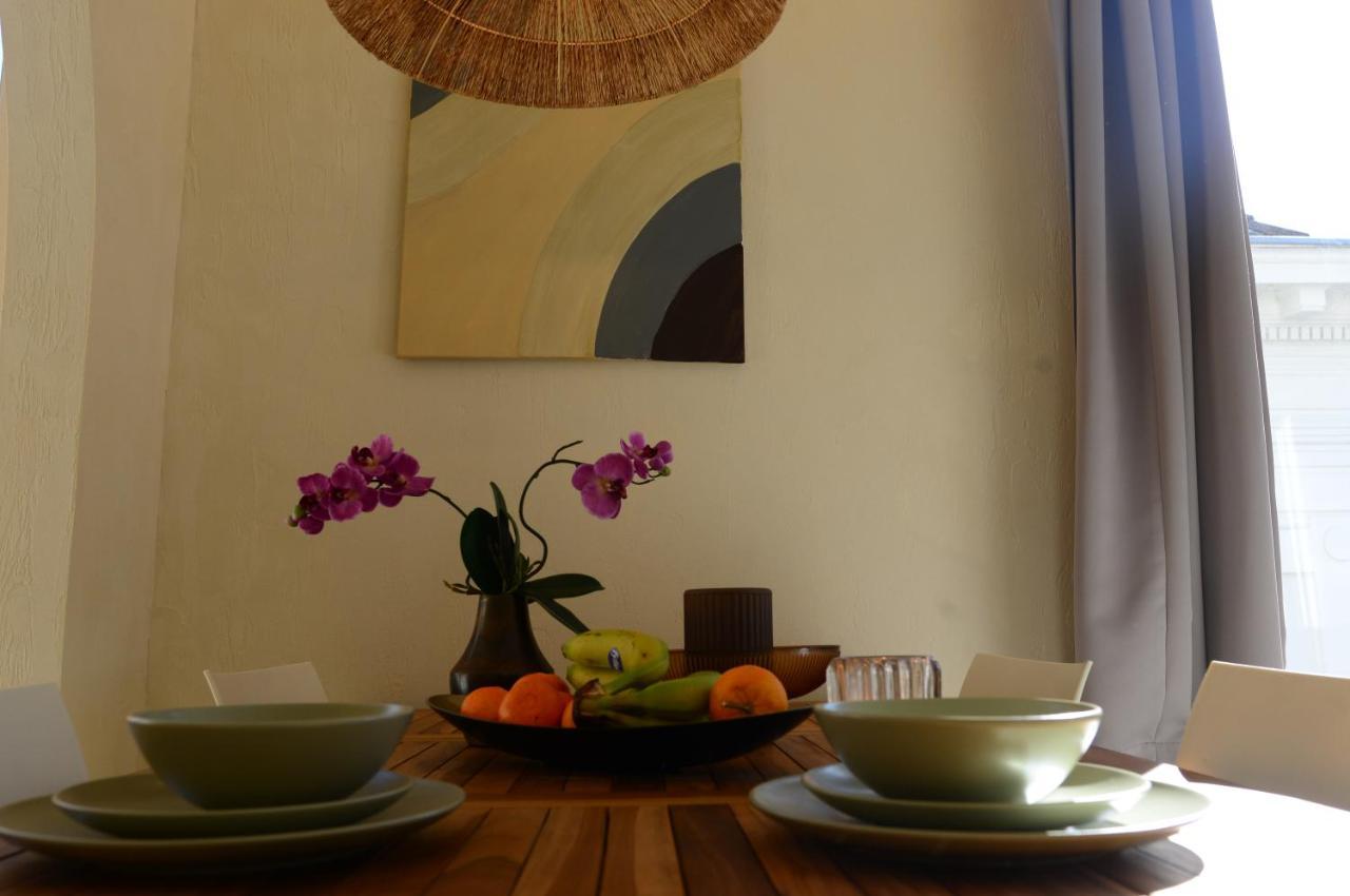 Downtown 2Bdr Apartment أنتويرب المظهر الخارجي الصورة